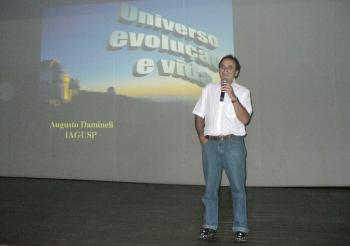 Palestra aborda evolução de vida em outros planetas